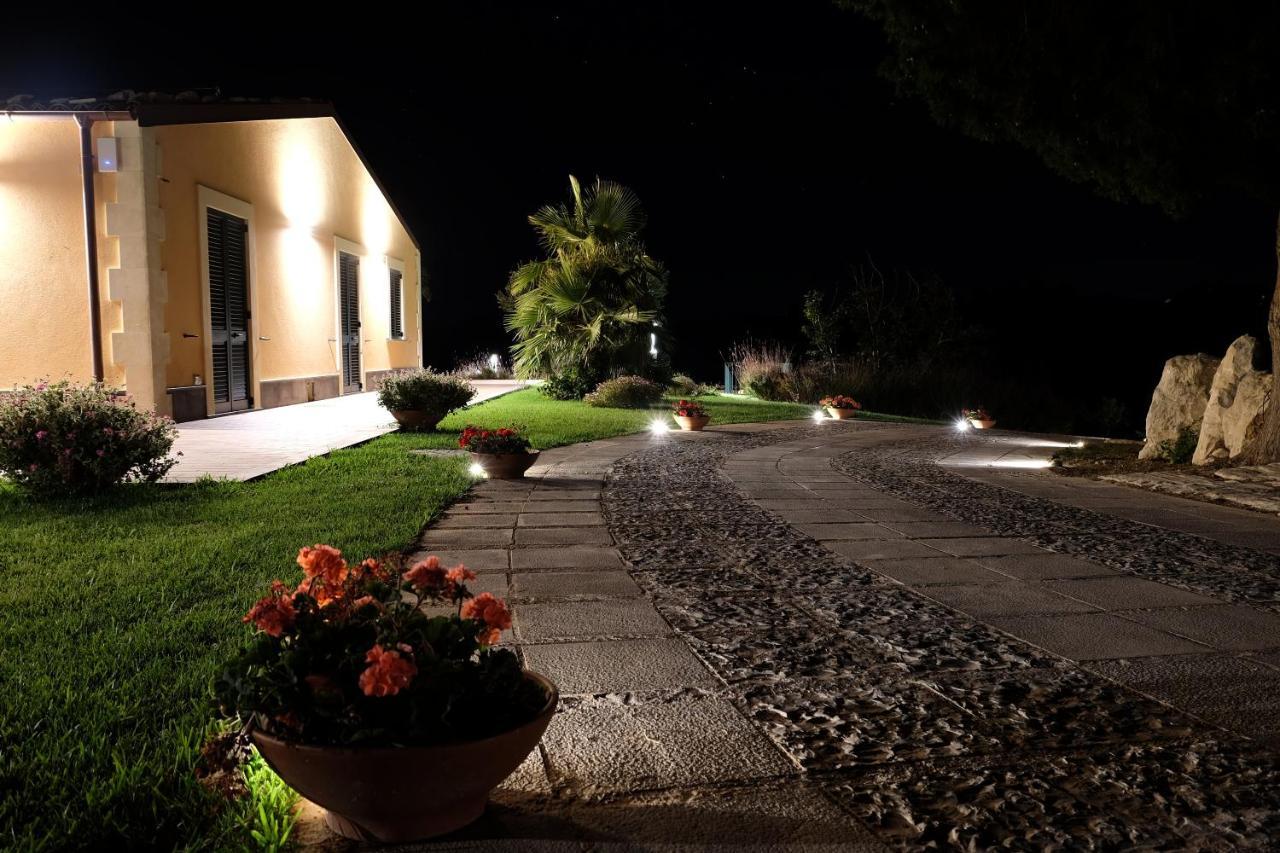 Domus Hyblaea Resort Палацоло Акрейде Екстериор снимка