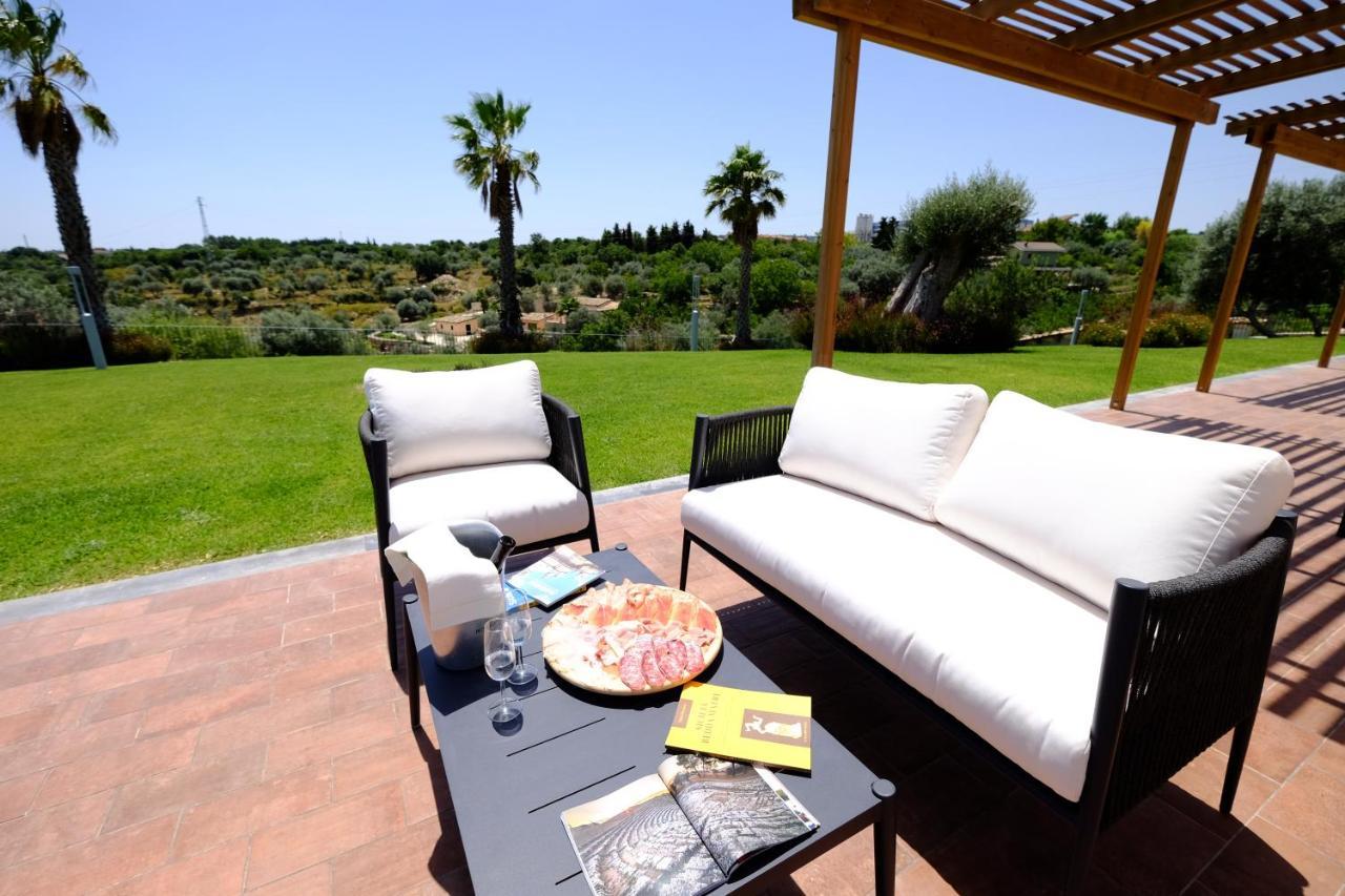 Domus Hyblaea Resort Палацоло Акрейде Екстериор снимка